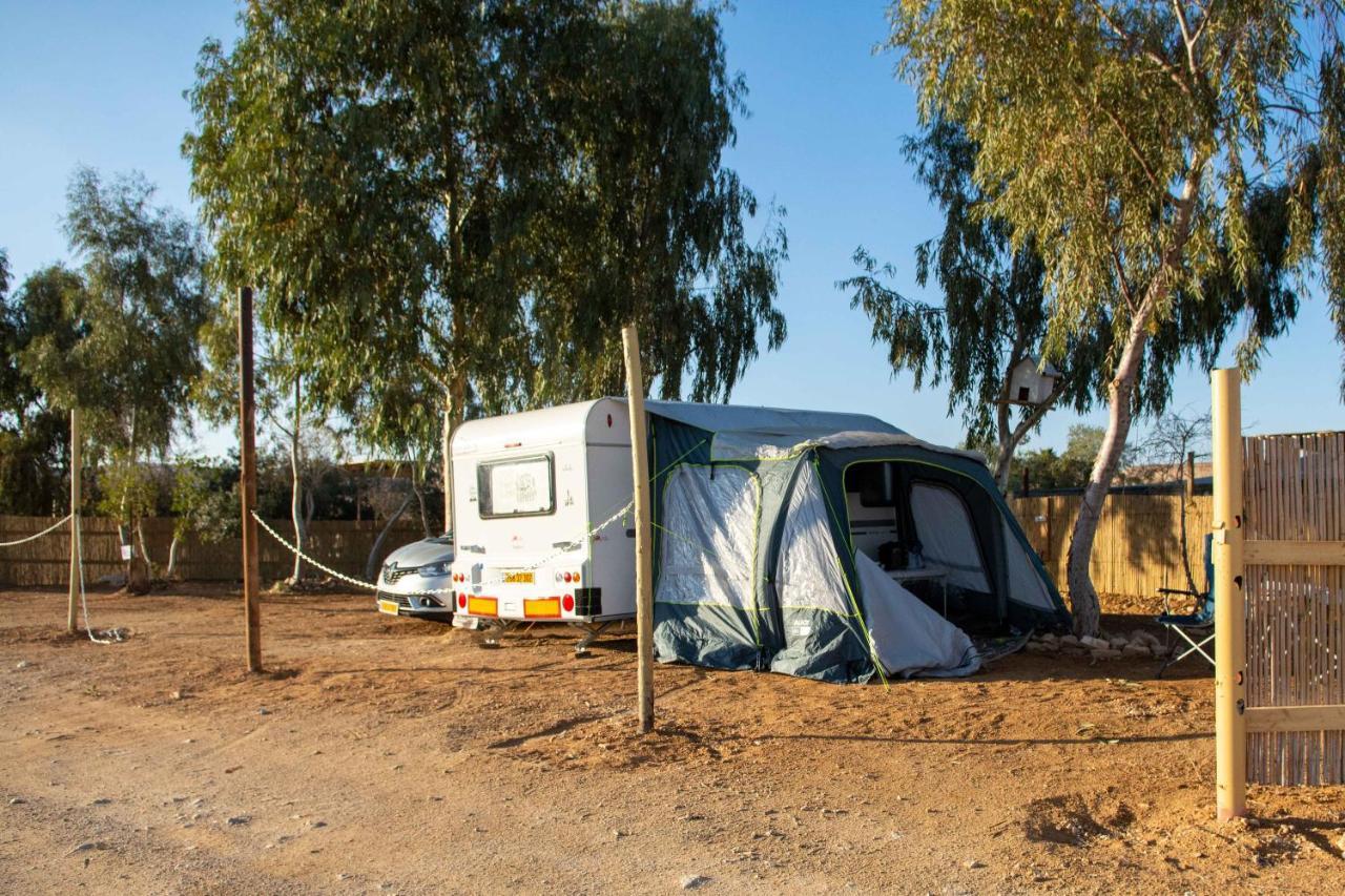 Kfar Hanokdim - Glamping & Camping Arad Eksteriør bilde