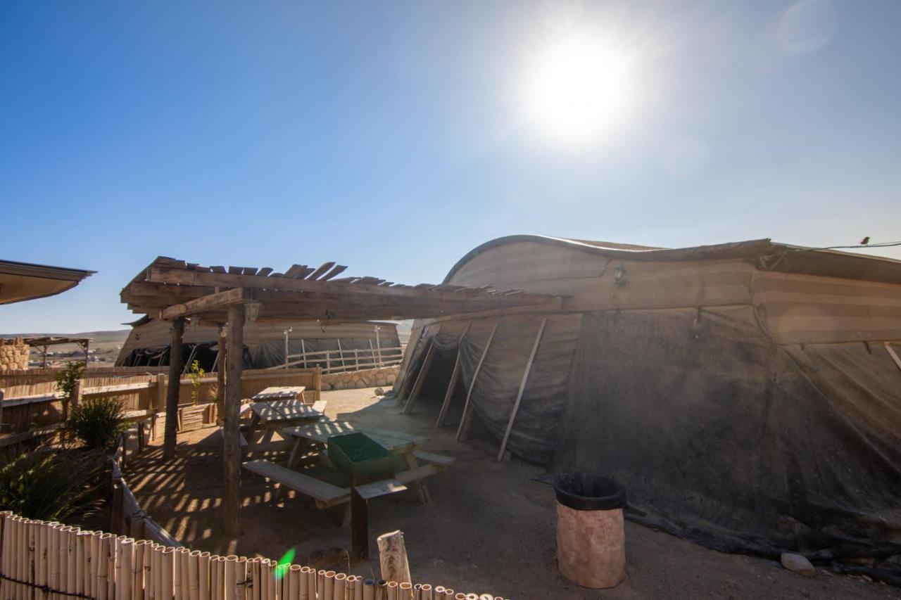Kfar Hanokdim - Glamping & Camping Arad Eksteriør bilde