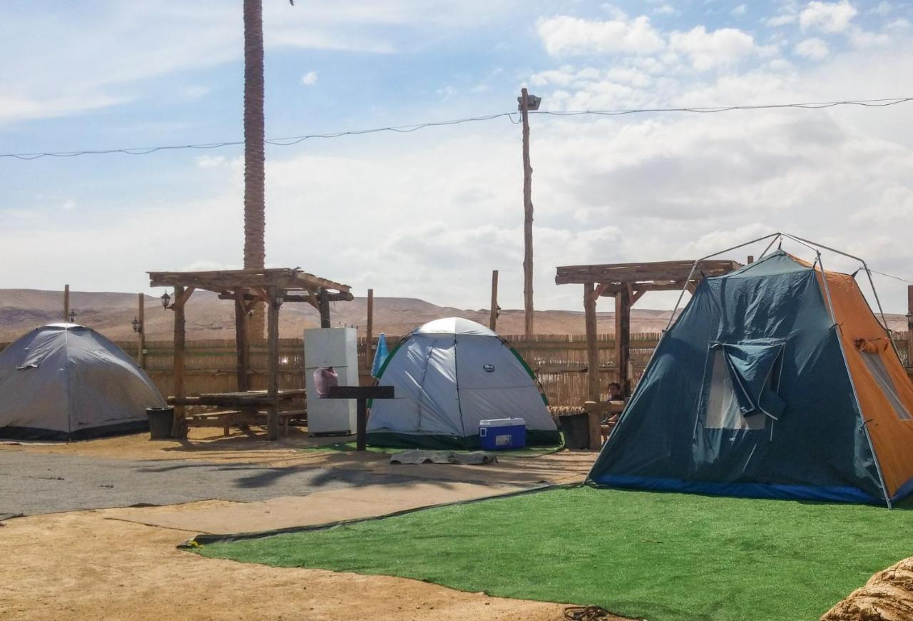 Kfar Hanokdim - Glamping & Camping Arad Eksteriør bilde