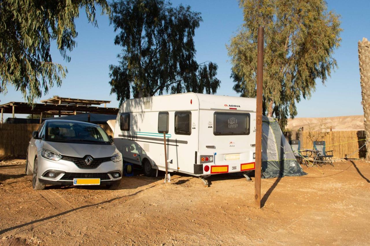 Kfar Hanokdim - Glamping & Camping Arad Eksteriør bilde